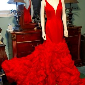 Sherri hill red dress 💃